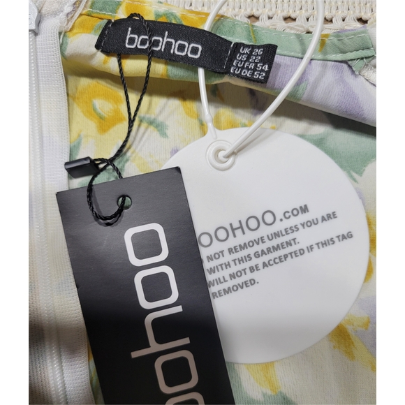 Boohoo Floral Long Sleeve Dress Bell Sleeves Size 22 - Picture 6 of 8